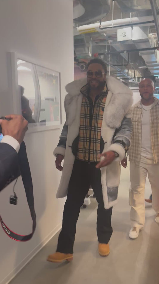 Men’s Luxury Shearling Coat with Oversized Fox Fur Collar – Grey & White